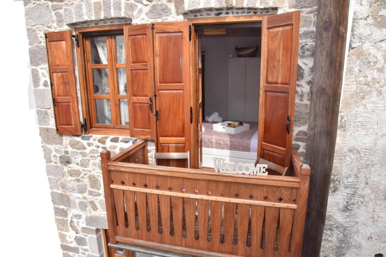 Patriko Nisyrian Guesthouse Mandrákion Exterior foto